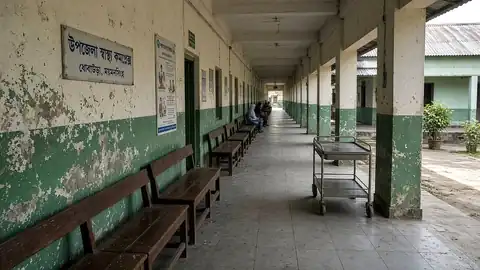 উপজেলা স্বাস্থ্য কমপ্লেক্সের করিডোর